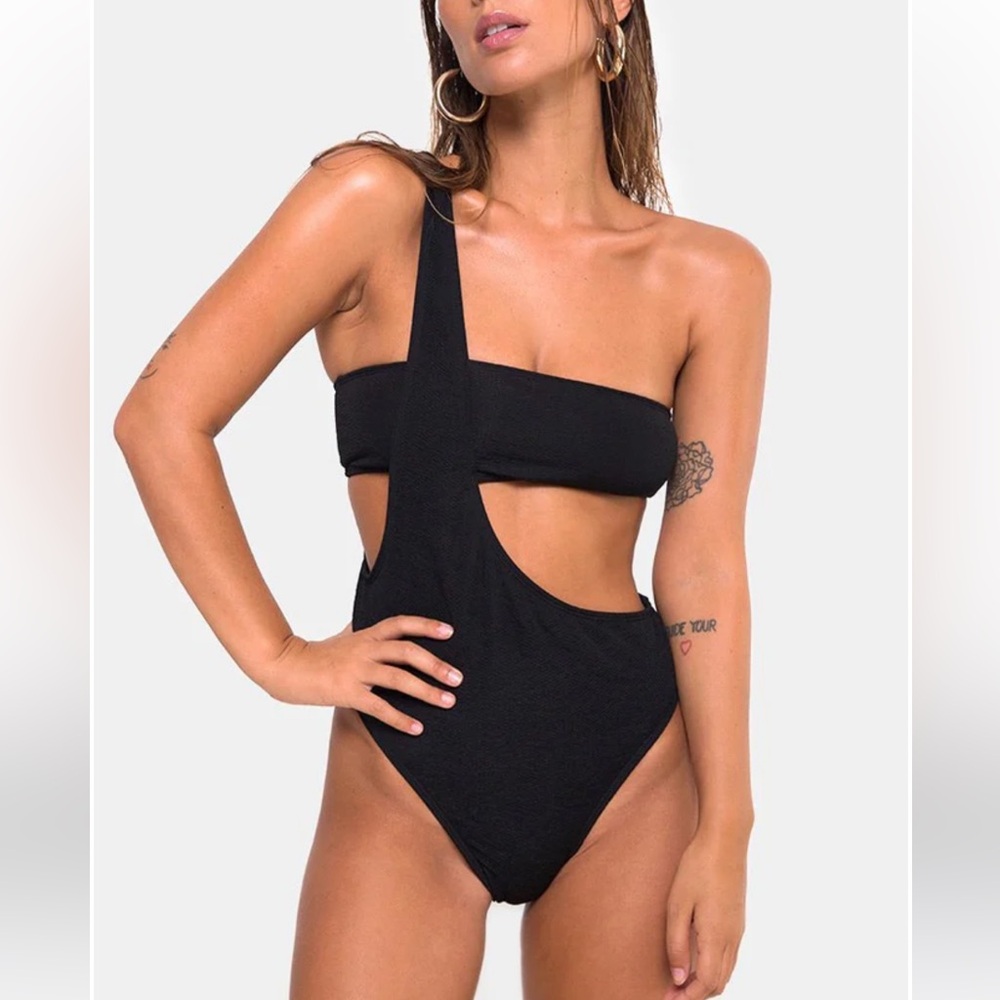 Motel Elkin Swimsuit - Textured Black
